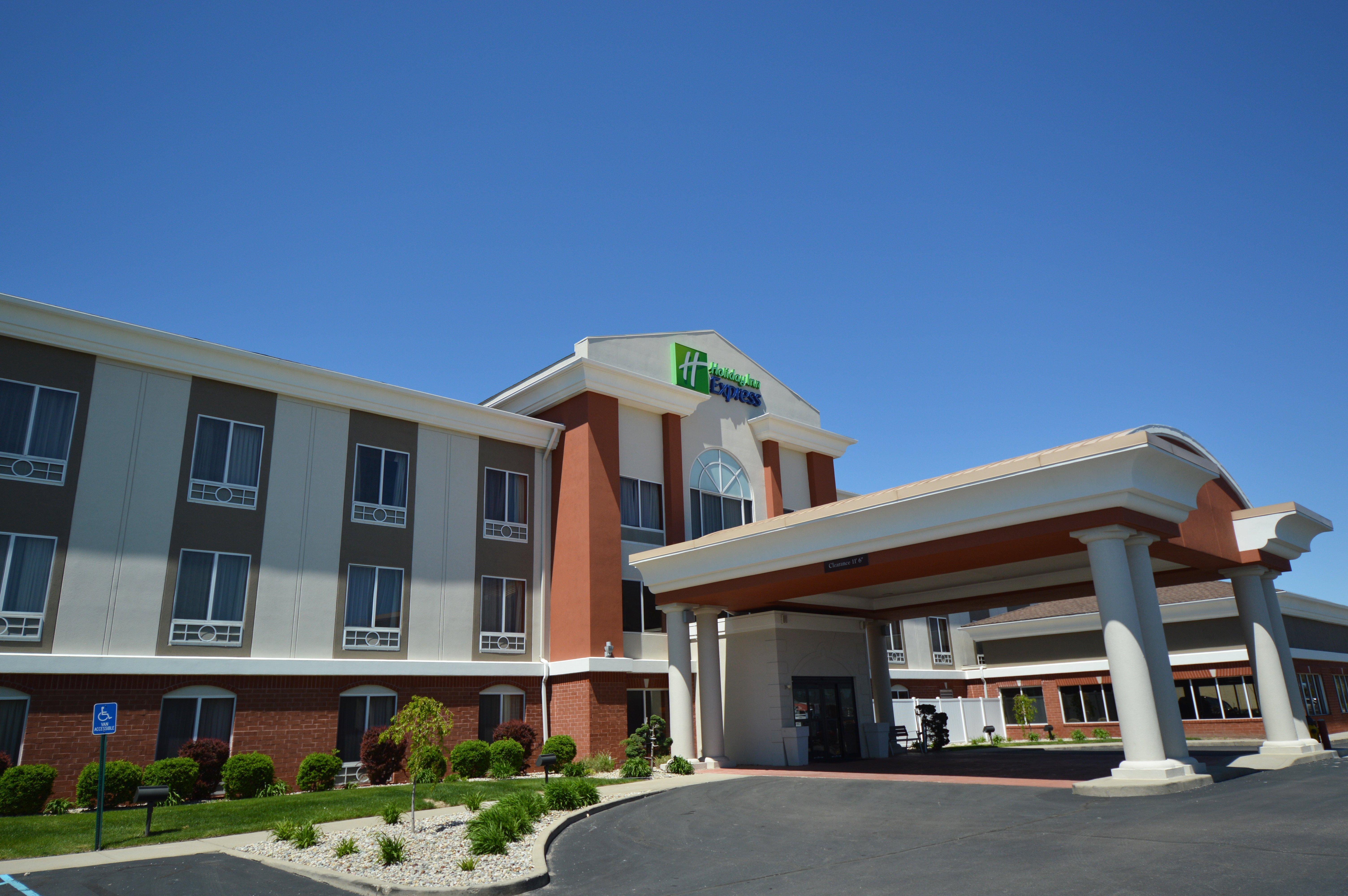 Holiday Inn Express Toledo-Oregon By Ihg Екстериор снимка