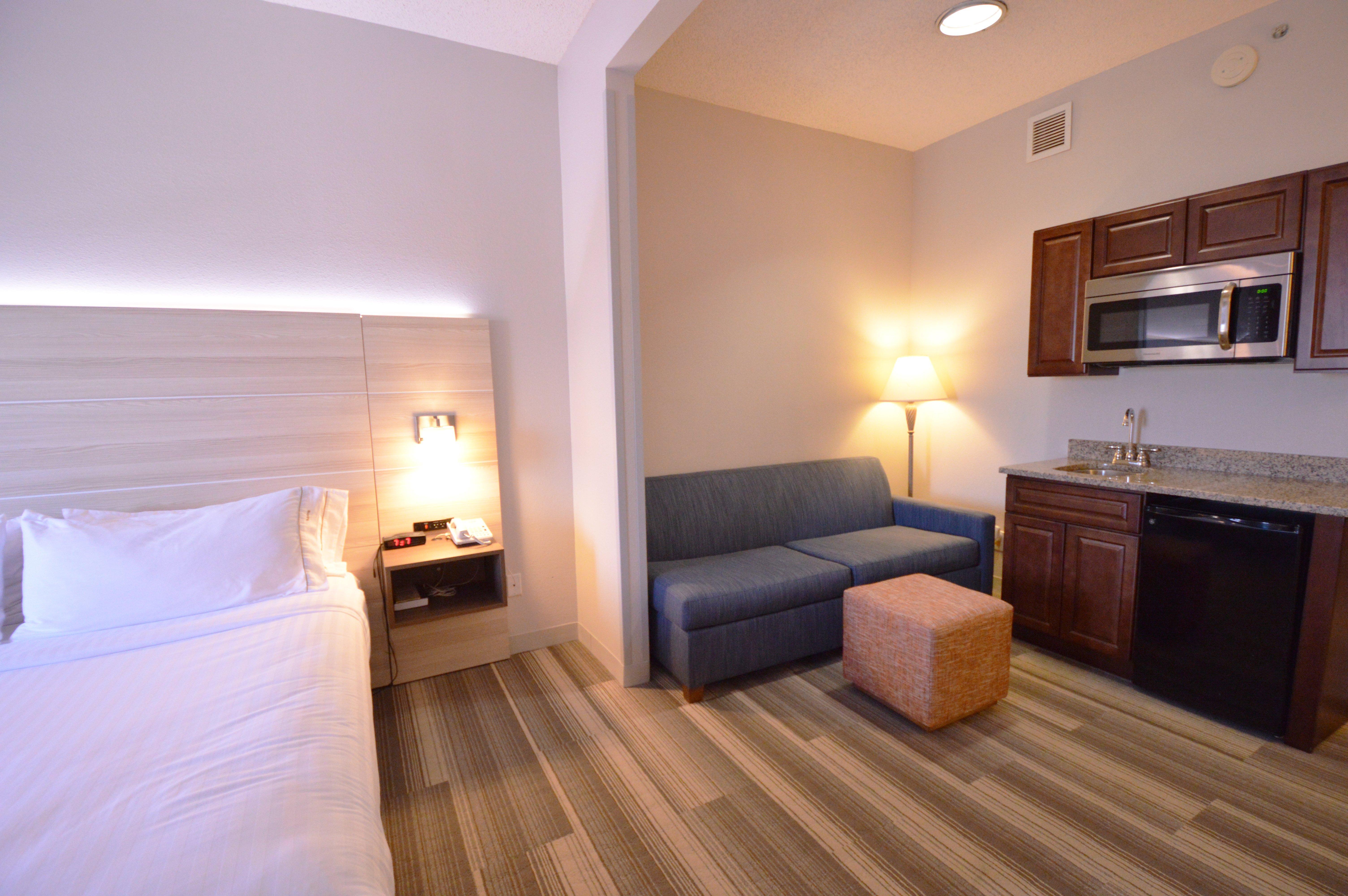 Holiday Inn Express Toledo-Oregon By Ihg Екстериор снимка