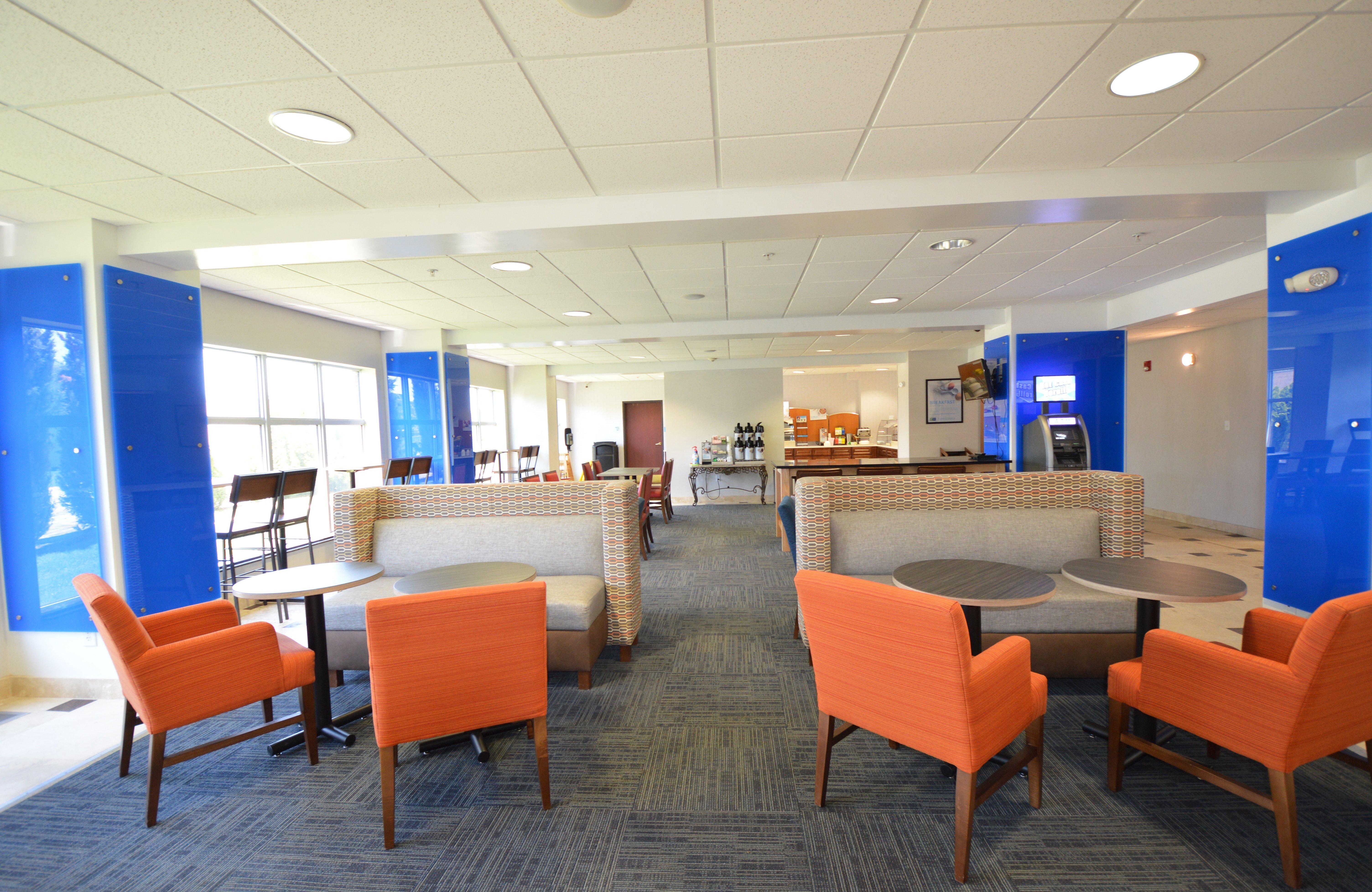 Holiday Inn Express Toledo-Oregon By Ihg Екстериор снимка