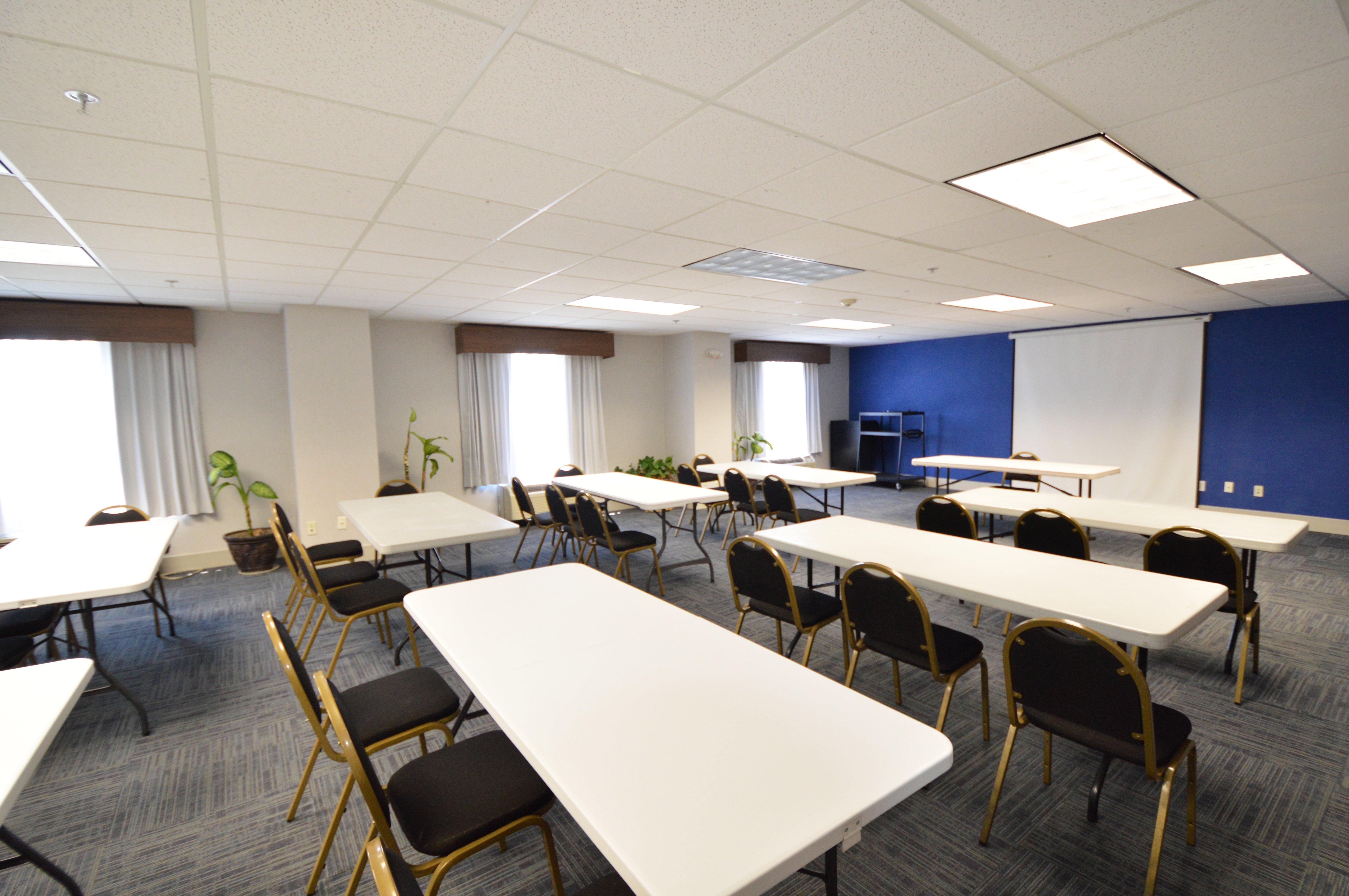 Holiday Inn Express Toledo-Oregon By Ihg Екстериор снимка